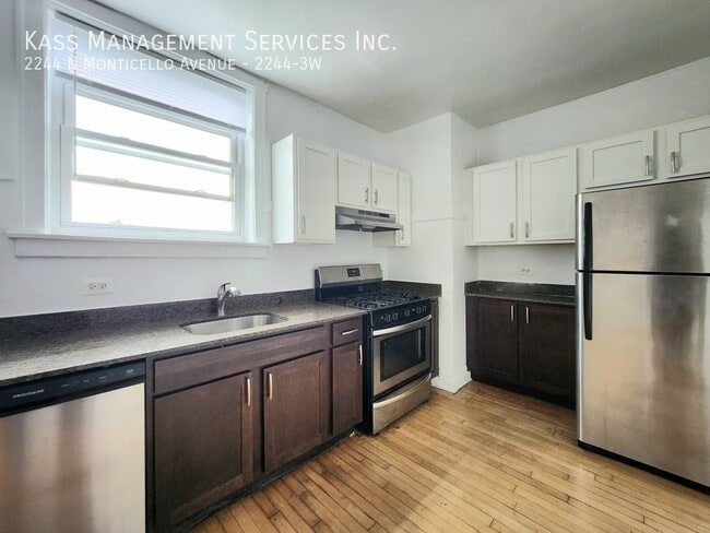 Building Photo - 2244 N Monticello Ave