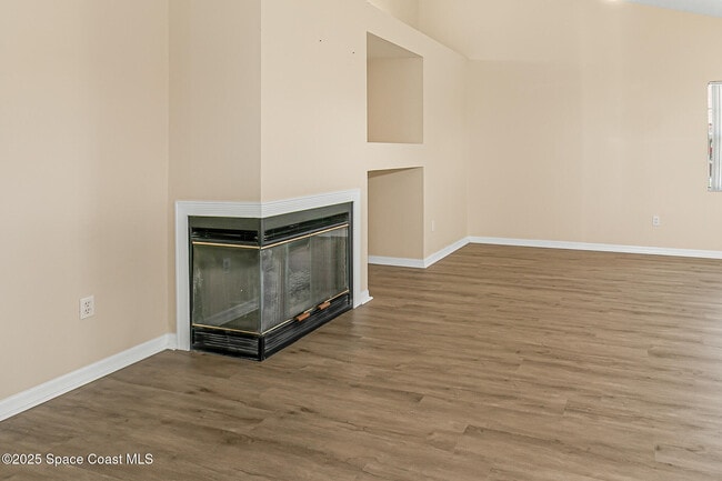 Building Photo - 1050 Fieldstone Dr