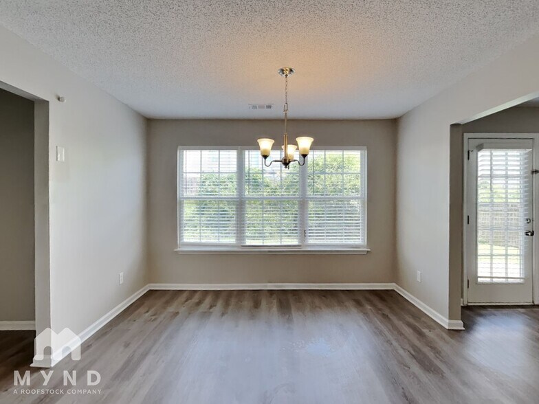 Building Photo - 11640 Registry Blvd