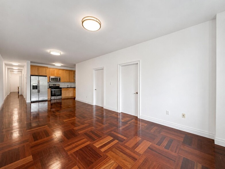 Building Photo - 601 W 137th St