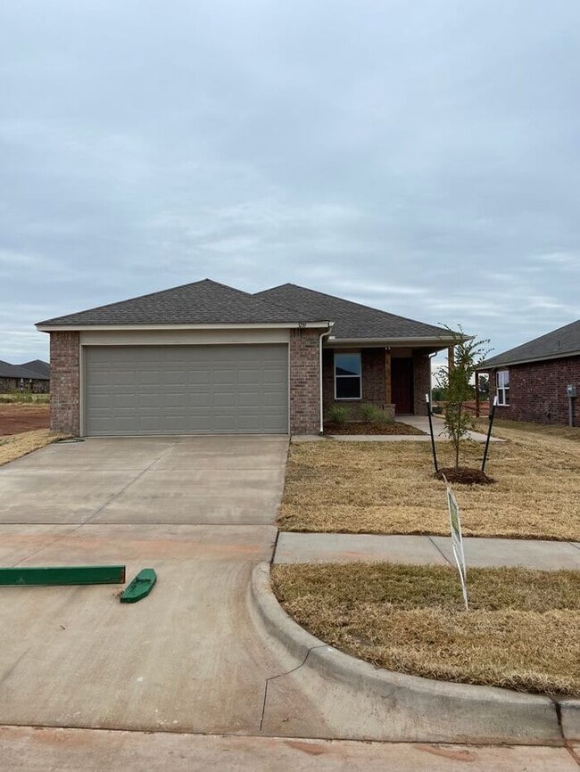 Building Photo - Available Now | Charming 3-Bedroom, 2-Bath Home in Tuttle
