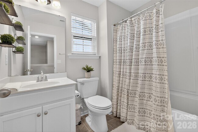 Building Photo - 7019 Hamilton Mill Dr