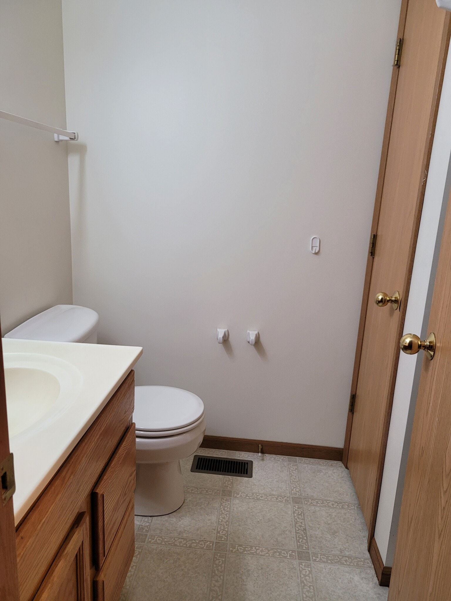 Master Bath - 119 W Meade Ave