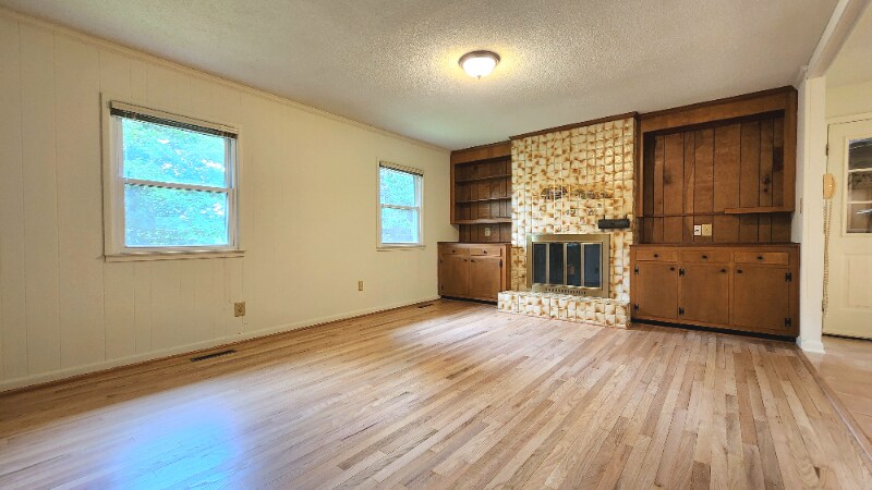 Building Photo - 2703 Candlenut Rd