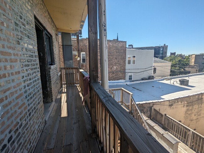 Building Photo - 2638 N Milwaukee Ave