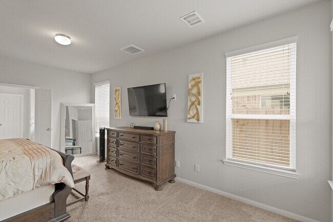 Building Photo - 14615 Olive Sparrow Ln