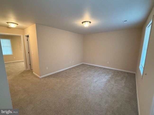Building Photo - 202 Bell Tower Ct