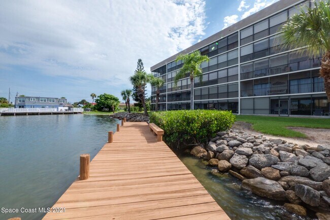 Building Photo - 3873 S Banana River Blvd
