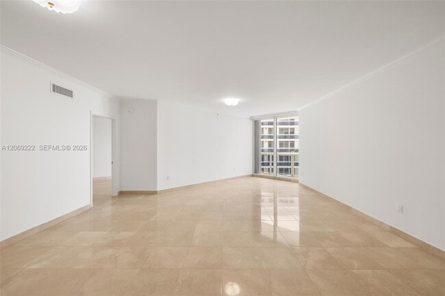 Building Photo - 9559 Collins Ave