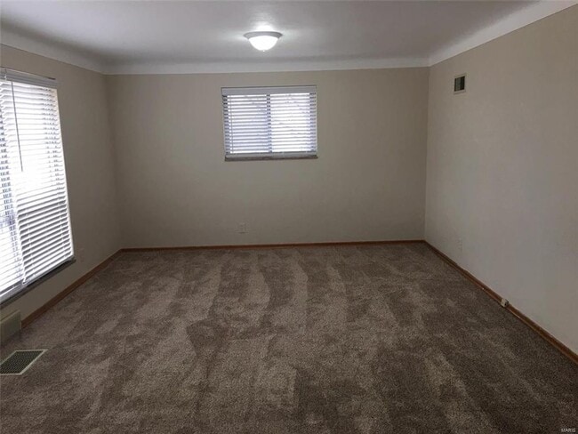 Building Photo - 4739 Butler Hill Rd