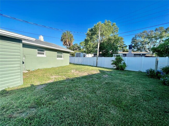 Building Photo - 3530 66th Way N