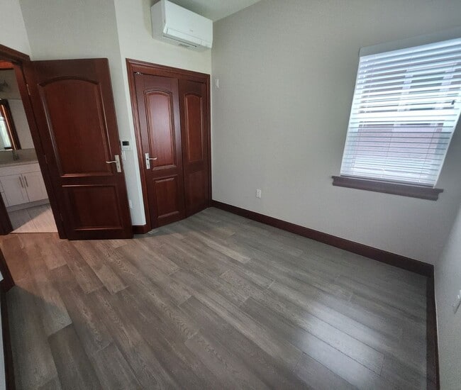 Building Photo - Luxury 3/2 Grated Community in South Kihei.