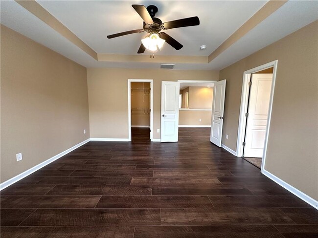 Building Photo - 2186 Hillview Dr NE