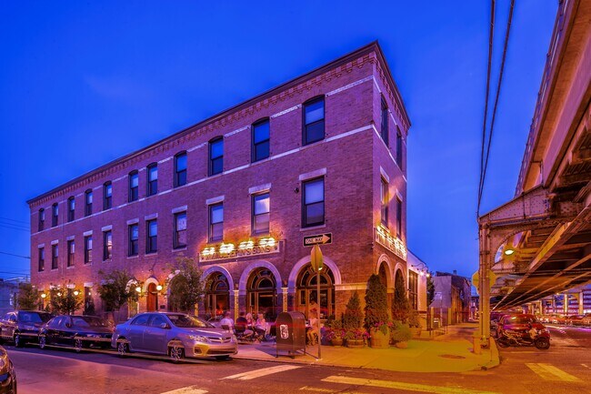 Building Photo - 2038 N Front St