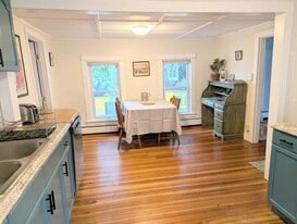 Building Photo - 13 Cherry St