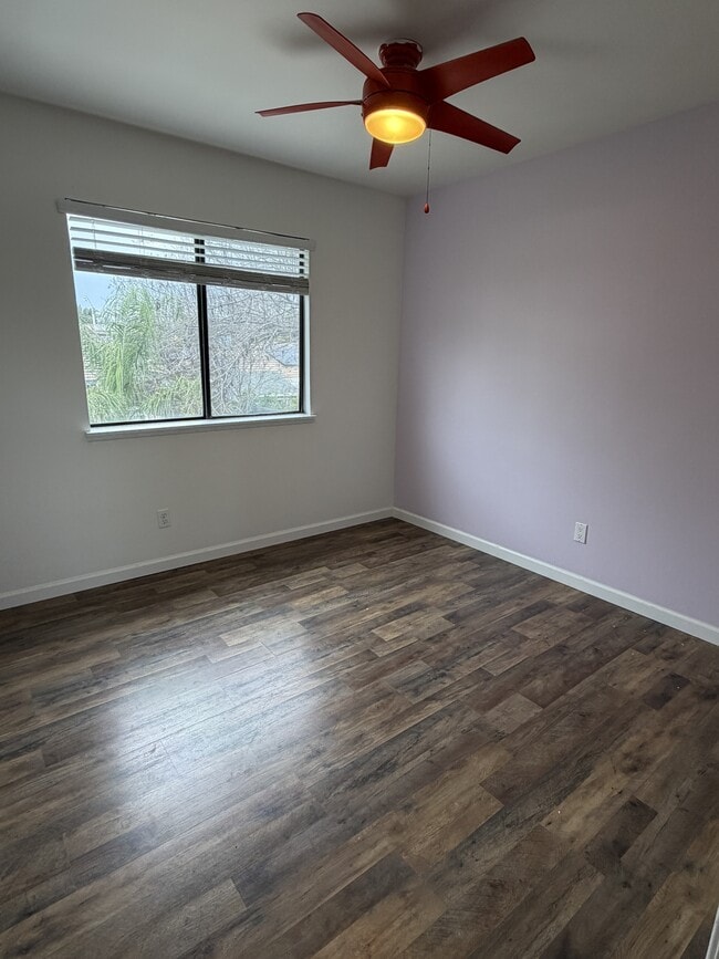 Building Photo - 29639 Greenhill Dr