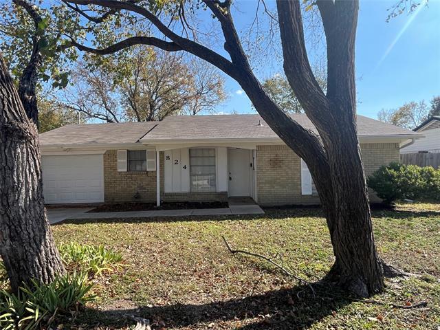 Primary Photo - 824 Johnnie Row