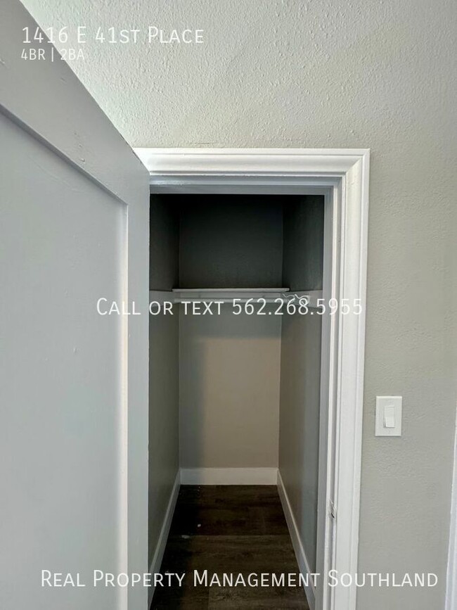 Building Photo - 1416 E 41st Pl