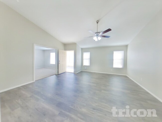 Building Photo - 40175 N Costa Del Sol Dr