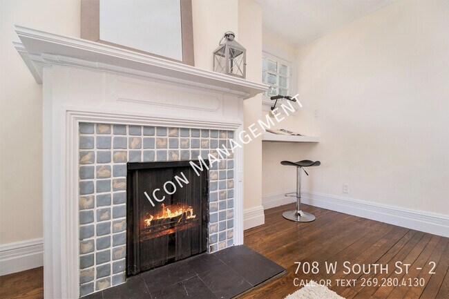 Building Photo - 708 W South St