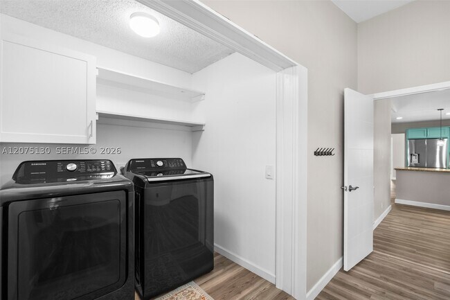 Building Photo - 1151 NW 78th Ave