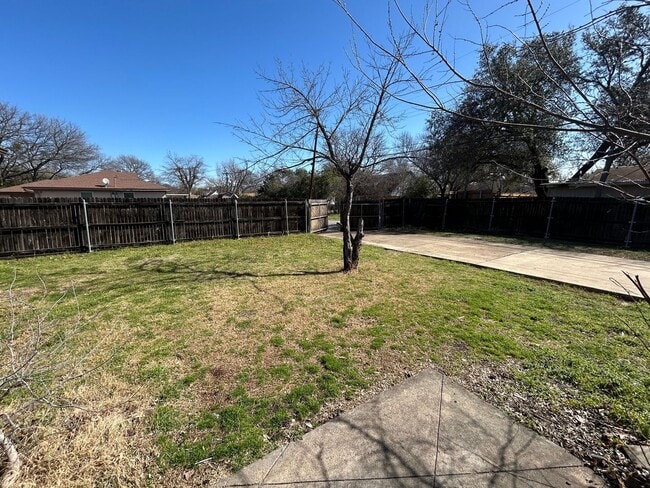 Building Photo - 13324 Shahan Dr