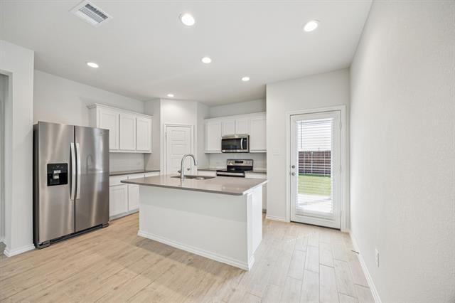 Building Photo - 1701 Teton River Dr