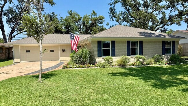 Primary Photo - 6518 Lindyann Ln