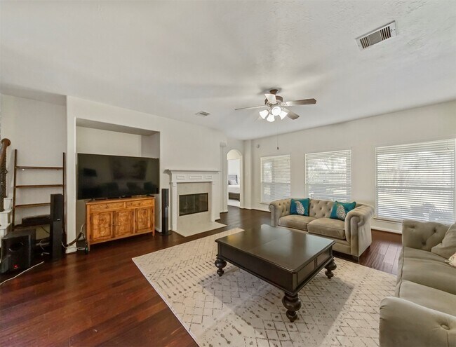 Building Photo - 8214 Garrison Point Dr