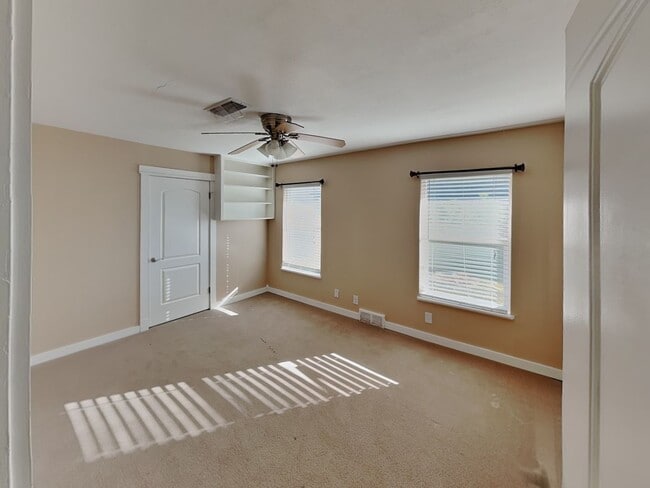 Building Photo - Charming Brick Home in the Heart of Richland Hills – Birdville ISD