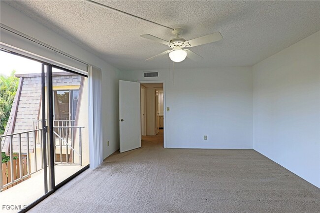 Building Photo - 5580 Malt Dr
