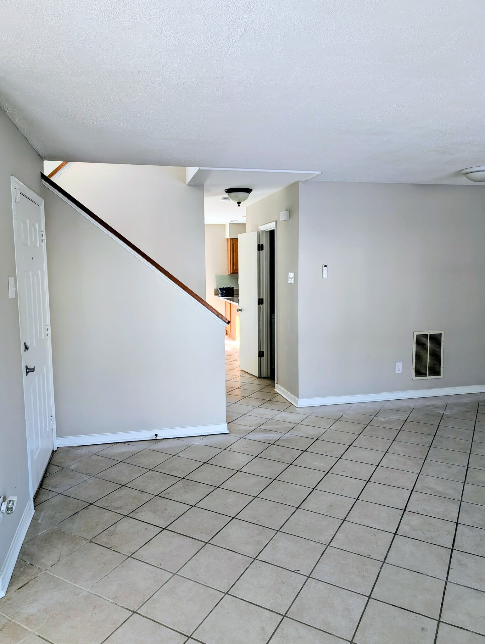 Building Photo - 10819 Smithers Ct