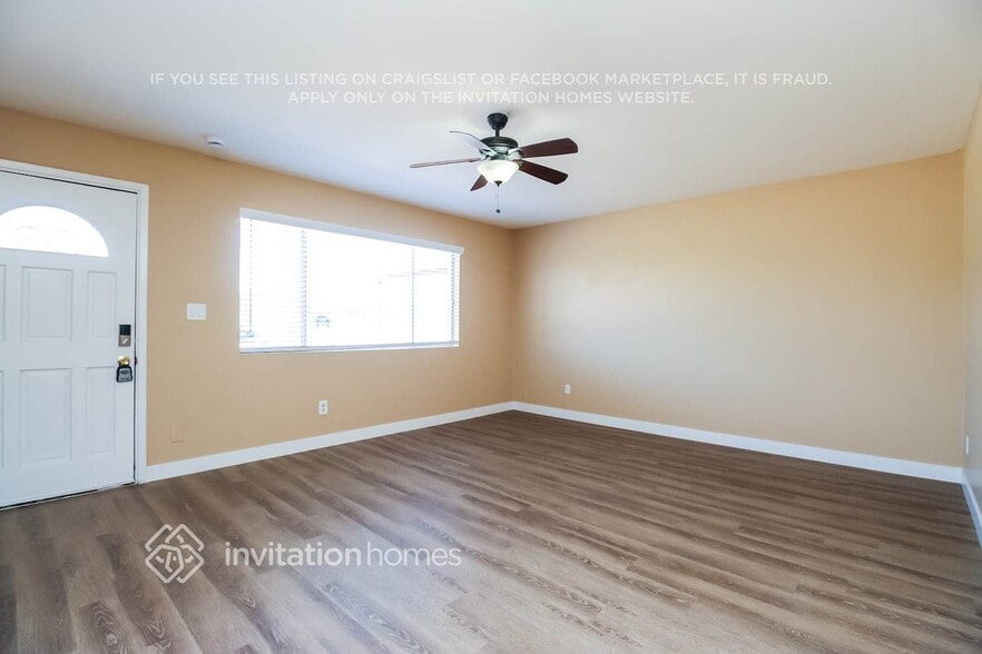 Building Photo - 51 E 8th Dr