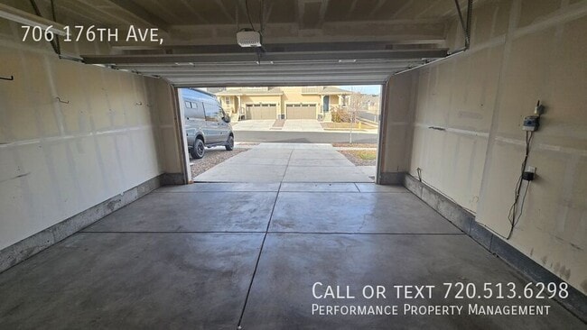 Building Photo - 706 176th Ave