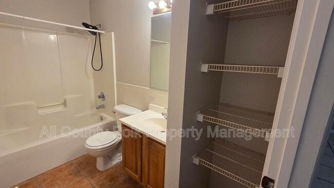 Building Photo - 1210 Fairway Dr
