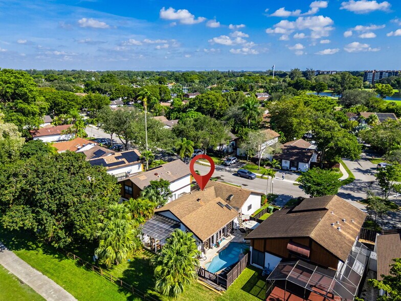 Building Photo - 1420 W Sandpiper Cir