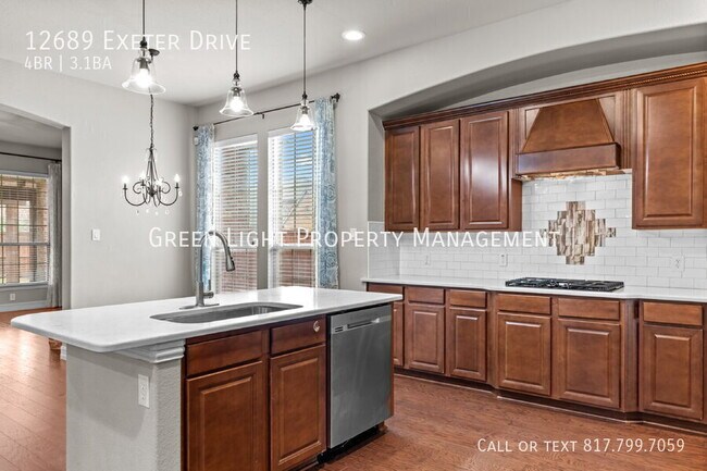 Building Photo - 12689 Exeter Dr