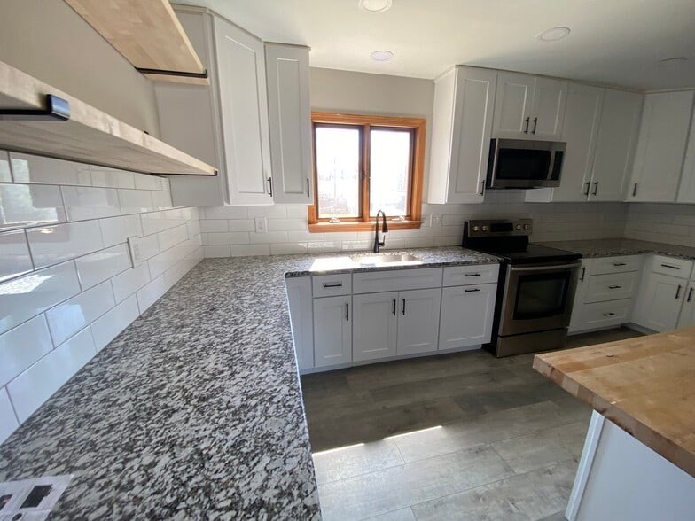 Building Photo - 1 Burlington Rd