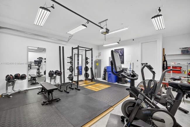 Building Photo - 1402 SW 4th Ave