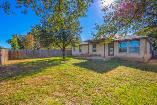 Building Photo - 3121 Blue Ridge Dr