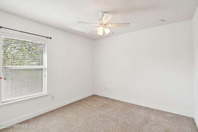 Building Photo - 669 Picasso Ave