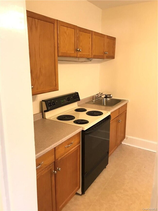 Building Photo - 57 Crows Nest Rd