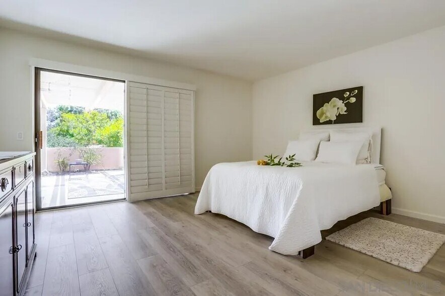 Building Photo - 12894 Corte Arauco