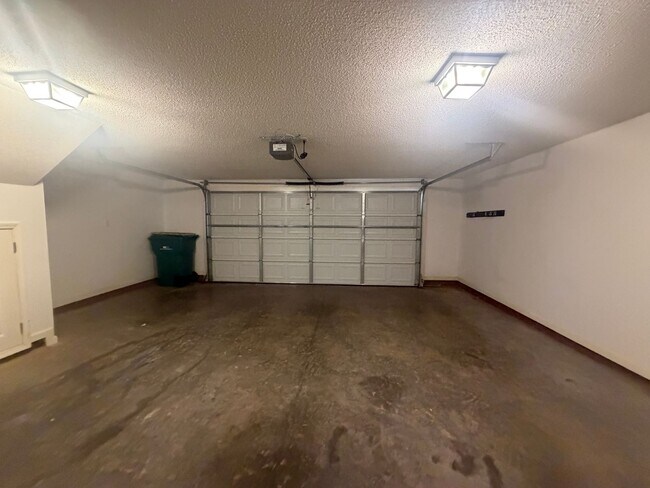 Building Photo - 1345 Raccoon Rd