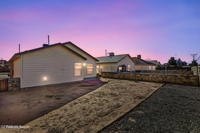 Building Photo - 12313 Tierra Arena Dr