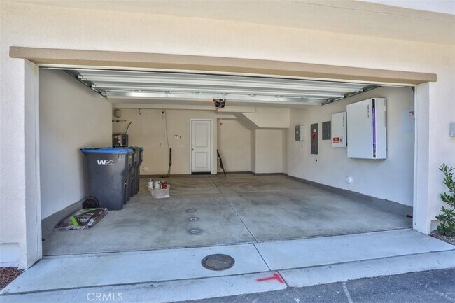Building Photo - 7419 Olive Grv St
