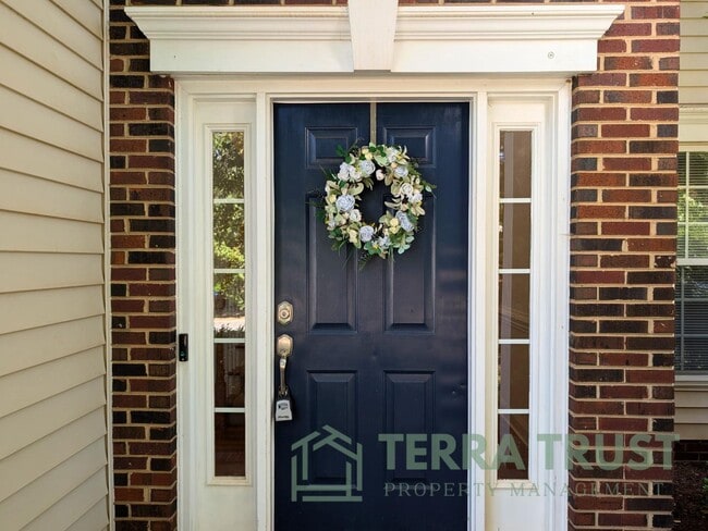 Building Photo - 10429 Madison Park Dr