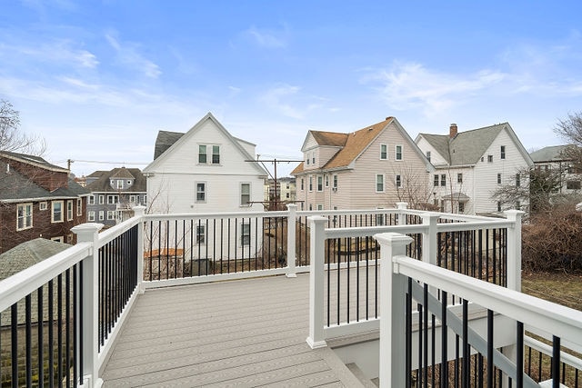 Building Photo - 143 Spruce St