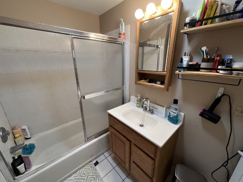 Building Photo - 1507 W Henderson St