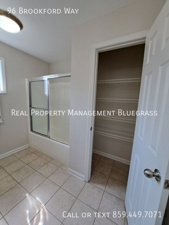 Building Photo - 96 Brookford Way